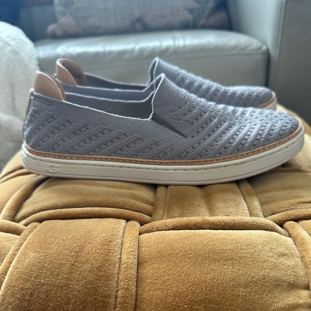 Ugg grey sammy chevron slip on shoe. Size 7. Used